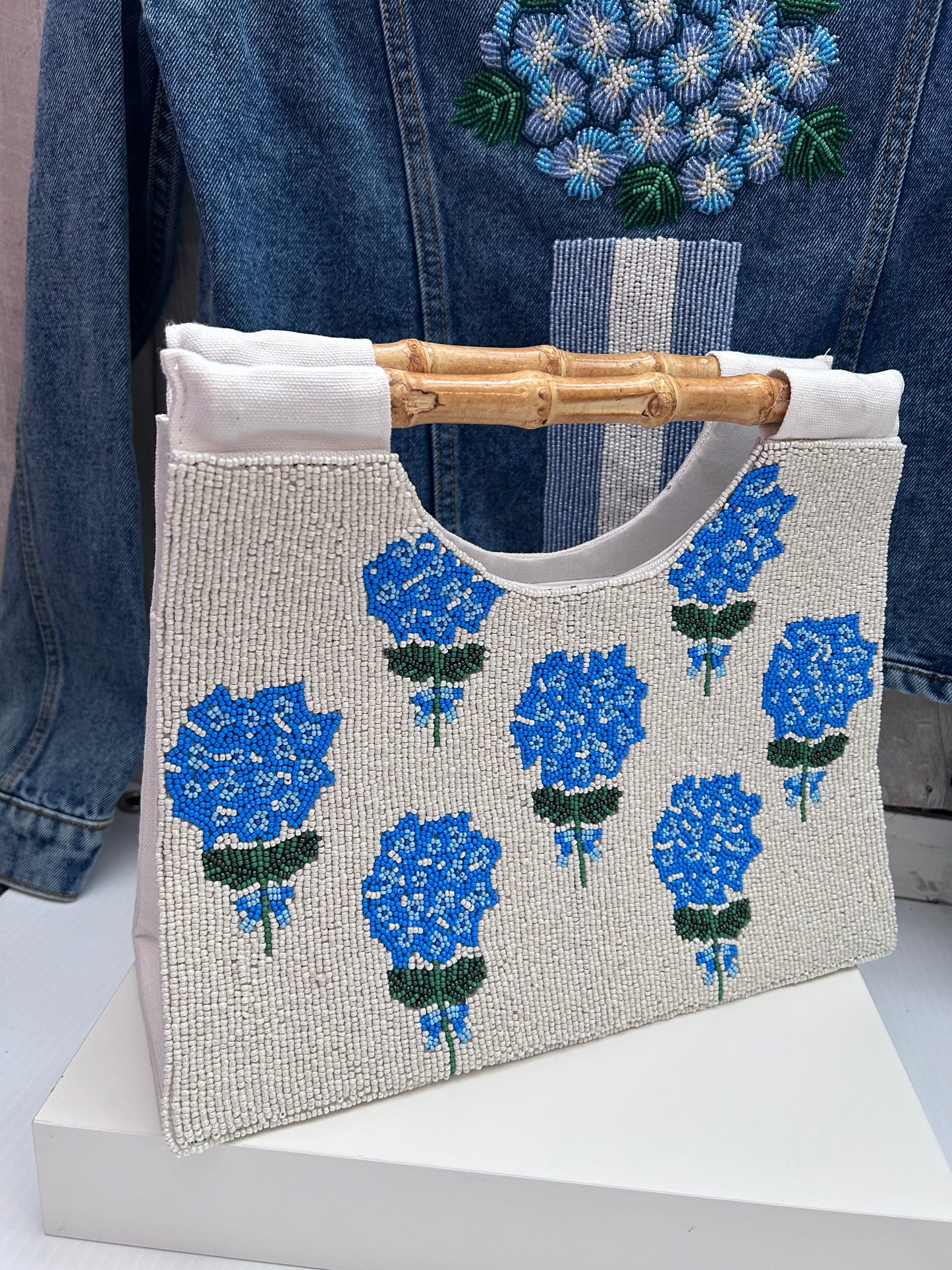 Beaded Hydrangea Flower Hand Bag