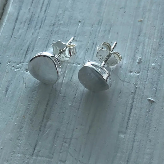 Wavy Disc Stud Earring