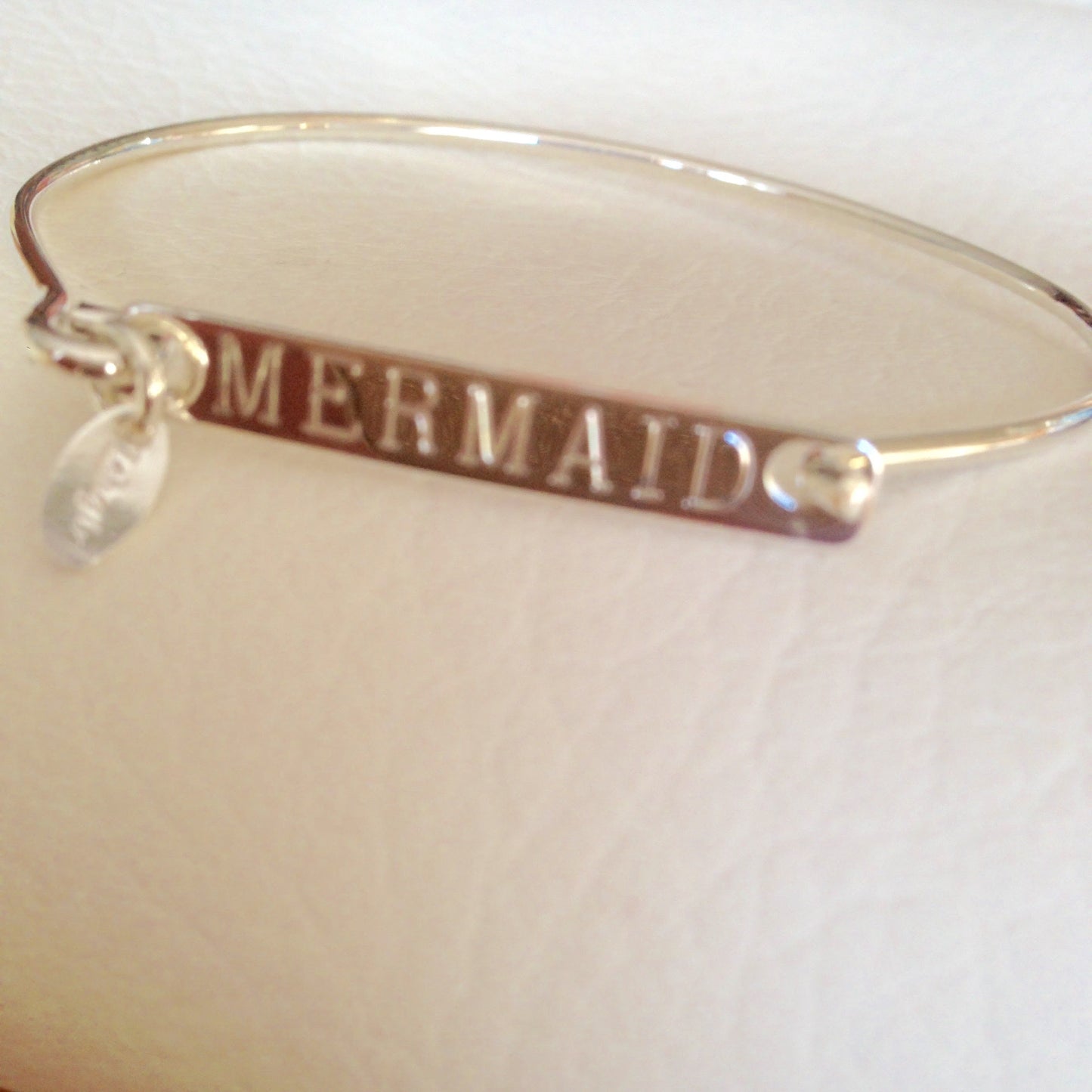 Sterling Silver Beach Booty Engravable Bangle