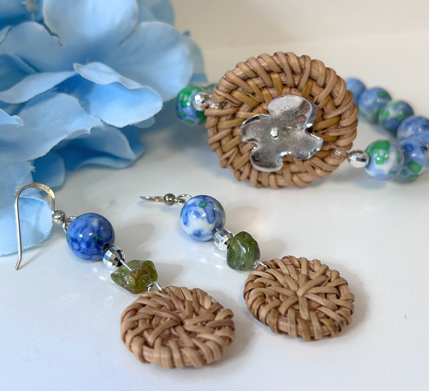 Basket Top Hydrangea Beaded Bracelet #21