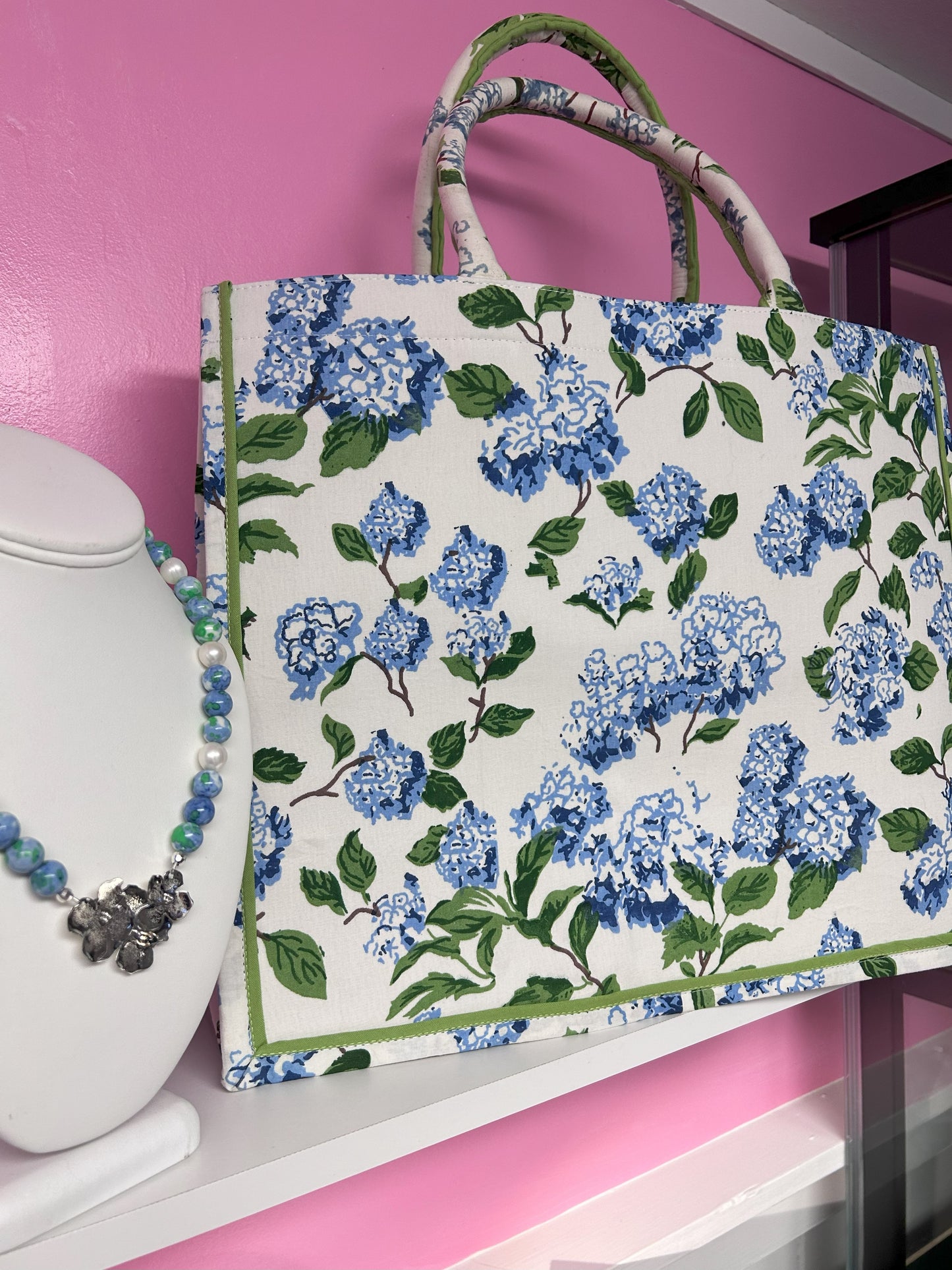 Beaded "CAPE COD" Hydrangea Tote