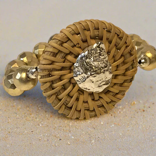 Oyster Shell Basket Top Beaded Bracelet