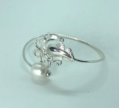 Squid Pearl Cuff Bracelet